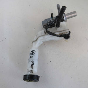 Cilindro Maestro del Freno 32070564 per Nissan Juke Mk1 2010-2019 Usato (76098) - Product Image 1