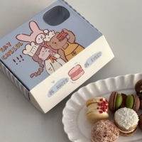 Nouveauté : boîte en papier de haute qualité pour macarons, personnalisable avec votre design et fenêtre transparente.