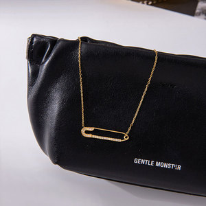 Collares de joyería fina personalizados de acero inoxidable 316L, chapados en oro PVD de 14K y 18K, con colgantes de circonita con clip para mujer. - Product Image 4