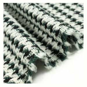 100% Polyester Hiver <span class=keywords><strong>Tweed</strong></span> <span class=keywords><strong>Tissu</strong></span> <span class=keywords><strong>Pas</strong></span> <span class=keywords><strong>Cher</strong></span> Prix Mode Tissé Polyester Laine Poids Lourd Gsm pour Dame Manteau pour Filles Vêtements - Product Image 4