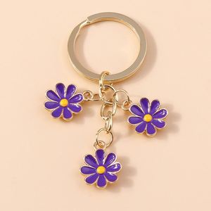 Daisy Flower Keychain for Car Key Souvenir Gifts for Women <b>Men</b> Handbag Pendant <b>Keyrings</b> DIY Jewelry Accessories - Product Image 4