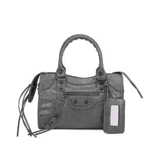 Borsa a Tracolla di Lusso Design Francese Retrò per <span class=keywords><strong>Donna</strong></span>, Stile Trendy e Audace, con Rivetti Paris, Chiusura a Cerniera e Forma a Cuscino - Product Image 5