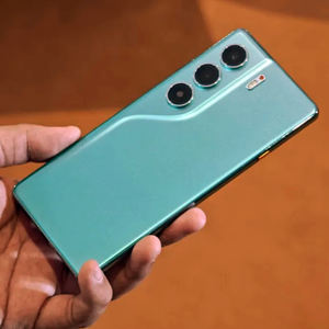 TECHNO CAMON 40 PRO 12GB + 256GB 5G Venta caliente ahora 45W Carga 144Hz Pantalla 50MP AI Cámara - Product Image 1