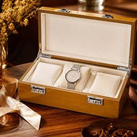 Boîte cadeau en bois pour montre, placage bois finition brillante avec doublure douce et compartiment pour emballage de montre de luxe