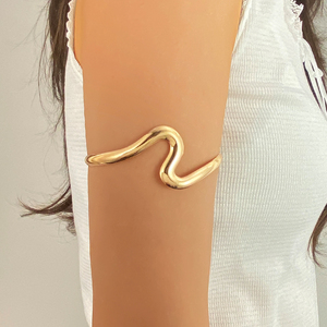 Thời trang thanh lịch cao cấp thiết kế Ins Drop Shape Cuff Vòng đeo tay không thường xuyên mở Bangle Xoắn đồ trang sức - Product Image 6