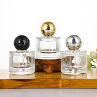 Flacon de parfum rectangulaire en verre vide haut de gamme 50 ml avec bouchon à sertir, motif rayé, couvercle noir de luxe, pulvérisateur à pompe, diffuseur à bâtonnets personnalisé