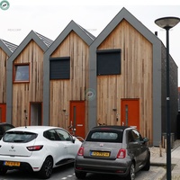 Magnifique cabane rustique contemporaine en forme de A en Norvège, préfabriquée, toit moderne en forme de A, petit chalet, petite maison en mezzanine