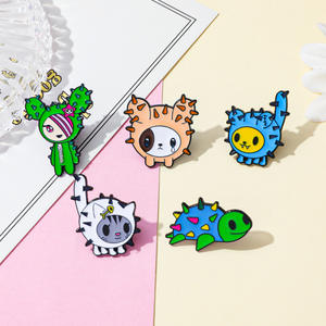 شارة معدنية كرتونية إبداعية من Tokidoki لطيفة لعائلة الصبار سهلة المطابقة دبوس زخرفي 5 من القصدير النقش - Product Image 3