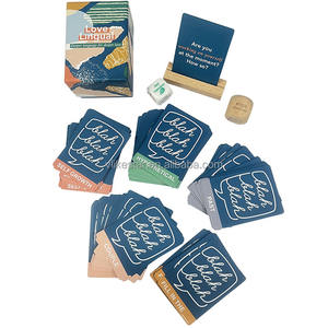 Juego de cartas personalizable, caja de papel offset rígida con escena impresa de pareja, <span class=keywords><strong>dados</strong></span> de tablero OEM y soporte de cartas - Product Image 4