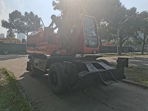 Excavatrice sur pneus d'occasion Doosan DH210 de haute qualité, 21T, pièces d'origine, garantie fournie, moteur Doosan certifié CE - Product Image 6