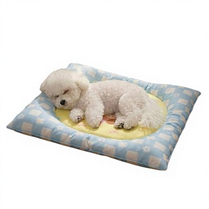 Tapis rafraîchissant d'été à carreaux pour chiots, chiens et chats (Bichon, Teddy) – Respirant, imperméable, pour usage intérieur - Product Image 1