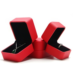 Custom Clamshell <b>Box</b> <b>Gift</b> Pu Leather Square <b>Red</b> Ring Necklace Earrings Jewellery Packaging <b>Box</b> - Product Image 3