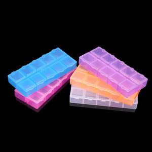 กล่องเก็บเครื่องประดับ 10 ช่องพลาสติกใสสำหรับต่างหูและอุปกรณ์เสริม 13.2X6X1.9 ซม. - Product Image 1