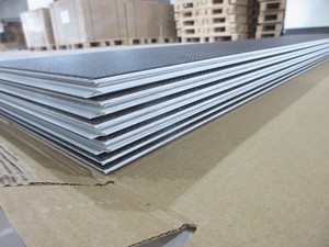 Suelo de PVC tipo piedra Entop E1 SPC LVT LVP, grado BFL, resistente al fuego, resistencia al desgaste AC4, resistente al agua. - Product Image 2