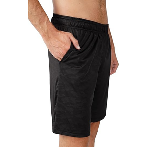 Shorts de sport pour homme à imprimé camouflage noir - Élégants et durables pour les séances d'entraînement et les aventures en plein air - Product Image 2