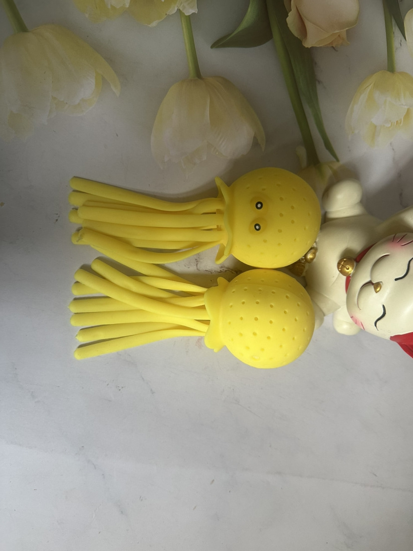 Absorbent octopus yellow