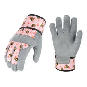 ถุงมือทำสวนลายผึ้ง ผ้าสีชมพู ฝ่ามือสีเทา แบบสวม สำหรับงานกลางแจ้ง - Product Image 1
