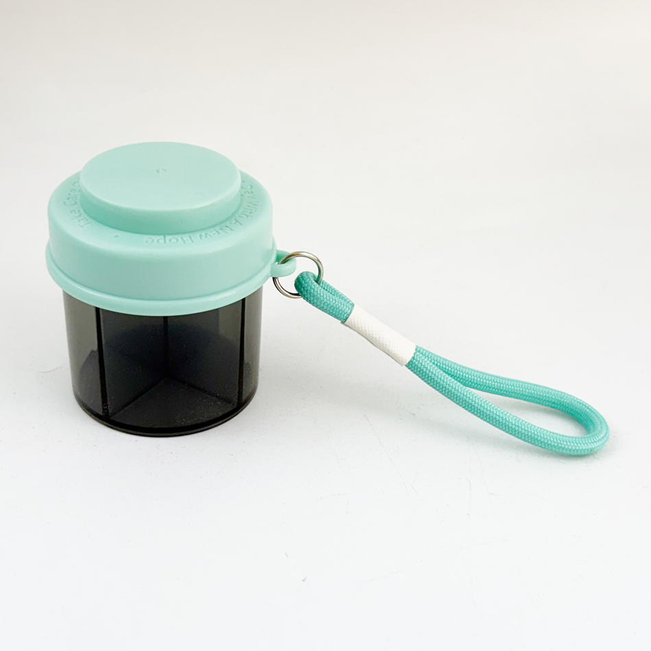 Mengyi BSCI Certified Portable ABS Medicine Packaging Box Eco-Friendly Weekly Pill Organizer Ultra Mini Pill Bottle Three