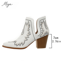 Desain Sepatu Boots Pendek Wanita Terbaru 2026, Gaya Etnik Bordir Bunga, Hak Tinggi Tebal, Bahan PU, Model Koboi Barat