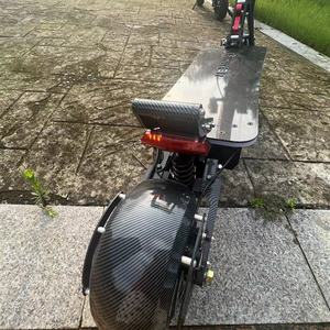 Eshiner R7 Scooter Eléctrico Plegable de 11 Pulgadas con Neumáticos para Calle, Motor Dual de 8000W 10000W, 72V 30AH 40AH, Alcance de 60-120KM, Scooter Eléctrico para Adultos - Product Image 4