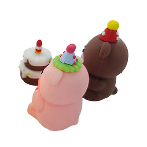 Llavero de Goma Suave de PVC Ecológico Personalizado con Dibujos Animados, Logotipo Personalizable, Impresión Digital, Regalos Promocionales Novedosos para Cumpleaños - Product Image 3