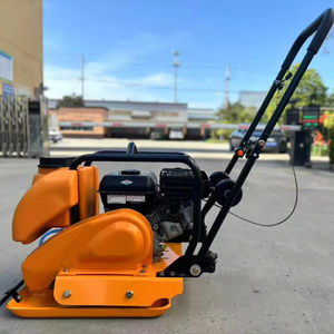Compactadora de Placas Vibratorias de Suelo a Gasolina C90 con Tanque de Agua, Suministro de Fábrica para Maquinaria de Construcción - Product Image 1