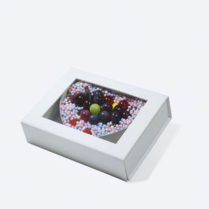 Elegante Caja Magnética en Forma de Corazón de 2 cm de Grosor con Ventana Transparente, Acabado Mate Ecológico para Flores, Cremas Faciales y Velas - Product Image 3