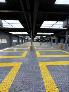 Garage Interlocking PP Flooring <strong>Tiles</strong> Anti-Scratch SPC Click Lock for Hotel Apartment Villa 4S Car Wash Shop - Product Image 1