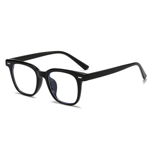 Les lunettes anti-lumière bleue TR90 ultra-légères et tendance, populaires sur Internet, peuvent embellir votre visage. Petit - Product Image 5