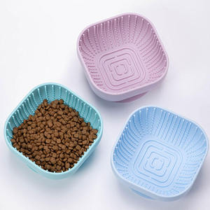 Gamelle carrée pour chien à ventouse, en silicone antidérapant, pour alimentation lente, exercice et entraînement, gamelle d'enrichissement profond - Product Image 6