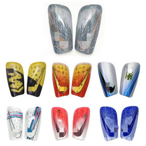 <span class=keywords><strong>Espinilleras</strong></span> Deportivas de Marca con Protección Anticolisión para Adultos y Niños, Equipo Protector de Inserción Hecho de Plástico Duradero - Product Image 2