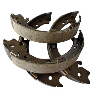 Plaquettes de frein et sabots de frein à main fabriqués en Chine pour Ferrari 458 F12 FF GTC4 240948, disque de frein à main mécanique - Product Image 1