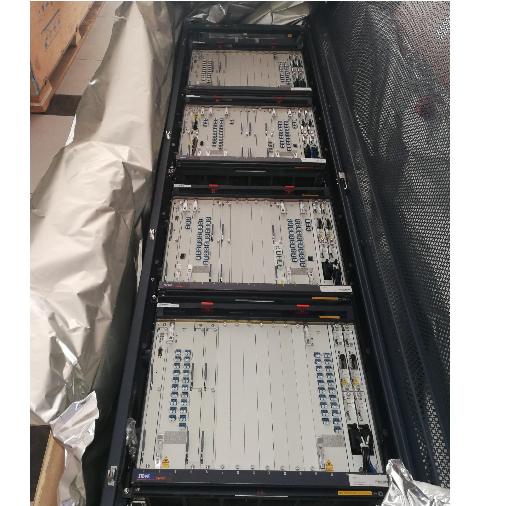 ZTE ZXONE 8200 - Intelligent OTN Optical Transport Equipment