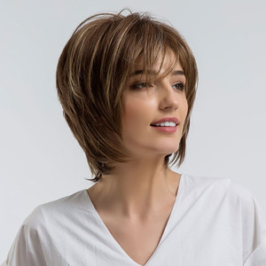 Perruque courte pour <span class=keywords><strong>femme</strong></span> HAOLING, <span class=keywords><strong>dégradé</strong></span> brun à blond clair, avec <span class=keywords><strong>frange</strong></span> latérale, <span class=keywords><strong>coupe</strong></span> pixie, perruques synthétiques - Product Image 1