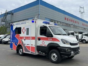 I VECO Daily 4x4 Ambulance tout-terrain de type fourgon |   Véhicule de secours médical d'urgence avec cabine de soins intensifs personnalisée - Product Image 2