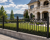 Panneaux de clôture en métal galvanisé à chaud les plus vendus, clôtures de sécurité de haute qualité pour jardins, cours et espaces extérieurs