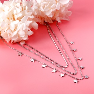 Collier de bijoux de mode en acier inoxydable Ason Collier d'accessoires d'étoile étanche Pendentif à trois chaînes Collier - Product Image 5