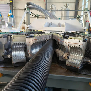 Machine de fabrication de tuyaux corrugués à double paroi en plastique HDPE DWC haute vitesse de 110 à <span class=keywords><strong>600</strong></span> mm pour système de drainage souterrain - Product Image 1