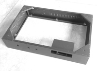 Tôle personnalisée formant châssis Hifi amplificateur zingué