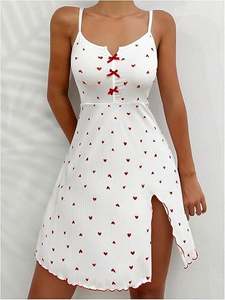 Sfy-y1463 Meilleure vente Chemise de nuit côtelée pour femmes séduisantes, avec joli nœud, imprimé cœurs, fente latérale, pyjama érotique - Product Image 3