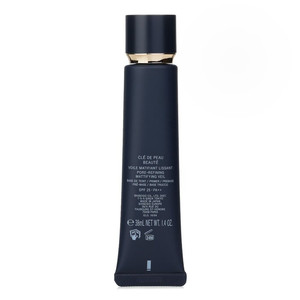 CLE DE PEAU - Voile matifiant affinant les pores SPF 25 - Product Image 1