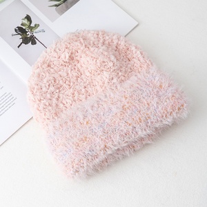 Nouveau style de bonnet en fourrure lâche chapeau personnalisé chaud en peluche casquette d'hiver doux Dandy chapeaux pour femmes - Product Image 5