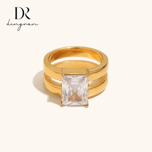 Bague carrée double couche en acier inoxydable plaqué or 18 carats Dingran avec zircon taille émeraude pour femme – Bijoux tendance en gros - Product Image 1