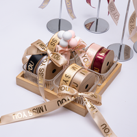 Vente en gros de nœuds en ruban de satin pré-faits personnalisés avec attache torsadée, nœuds cadeaux pré-noués pour bougies décoratives, décoration de la Saint-Valentin