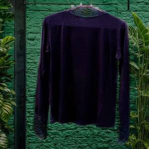 Luxuious lace-timmed modal stetchy beathable slim-fit summe compession women's long-sleeve solid colo base laye - Product Image 1