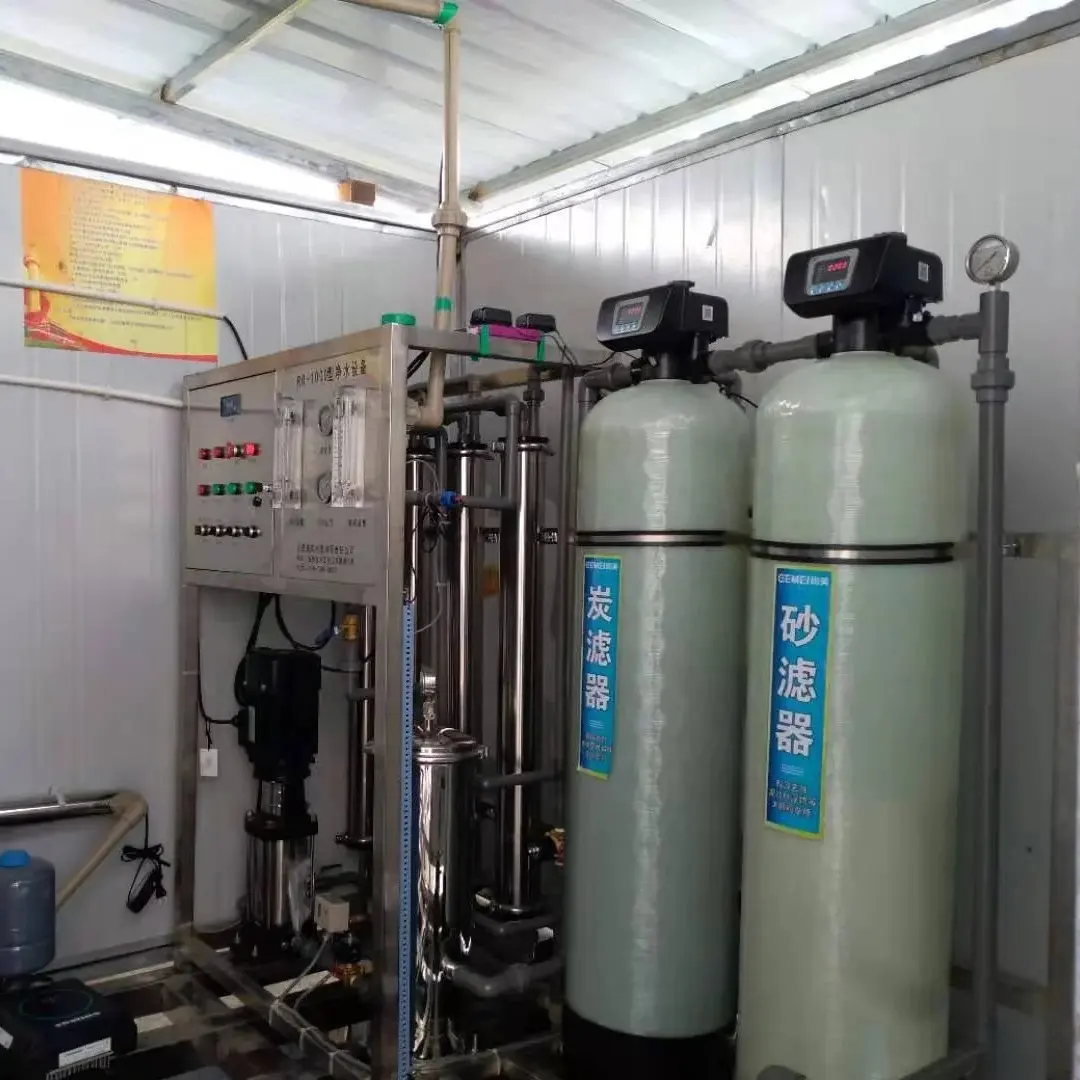 آلة تصفية المياه التجارية 1000LPH معدات تصفية المياه 1000T / h تخفيف المياه معدات معالجة المياه 1000usd