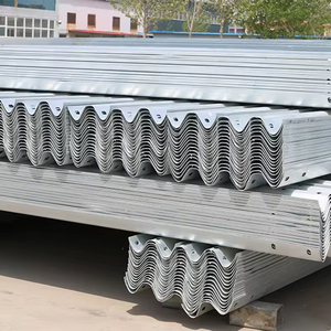 Barandilla de Seguridad Tipo W, Acero Galvanizado en Caliente Q235/Q355, Certificación CE, Protección H1W2, Seguridad Vial, Exportación a Emiratos Árabes Unidos, Dubái, Fábrica China - Product Image 1