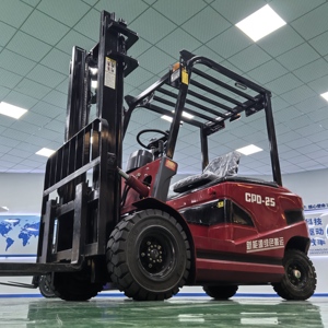 รถยก S-20 2 ตัน ได้รับการรับรองมาตรฐาน CE ขับเคลื่อน 4 ล้อ พร้อมเสากระโดงสองระดับ แบตเตอรี่ลิเธียม 48V จัดส่งฟรี รถยก S-20 2 ตัน ได้รับการรับรองมาตรฐาน CE - Product Image 6