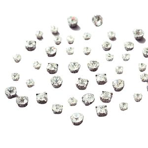 Strass en verre à dos plat - Luminescents dans le noir, sans nickel, écologiques, pour chaussures, vêtements, nail art, voiles de mariée, à coudre, en vrac, extensibles, en forme de coupelle - Product Image 1