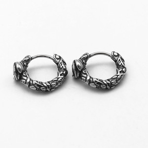 Pendientes con clip de rosa negra retro de yunnique, pendientes de media pinza de acero de titanio para mujer, regalo unisex, joyería, accesorios de moda - Product Image 2